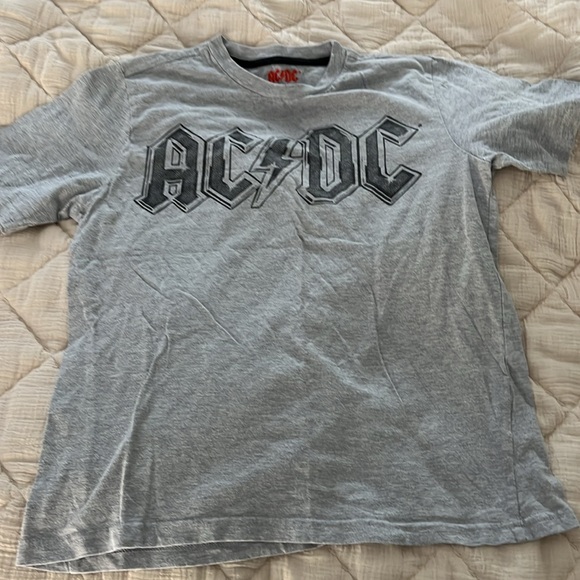 3 AC/DC shirts - Picture 4 of 7